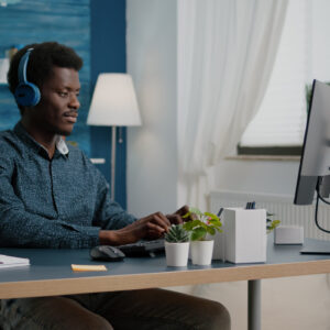 10 Ways African Students Can Work From Home in 2025
